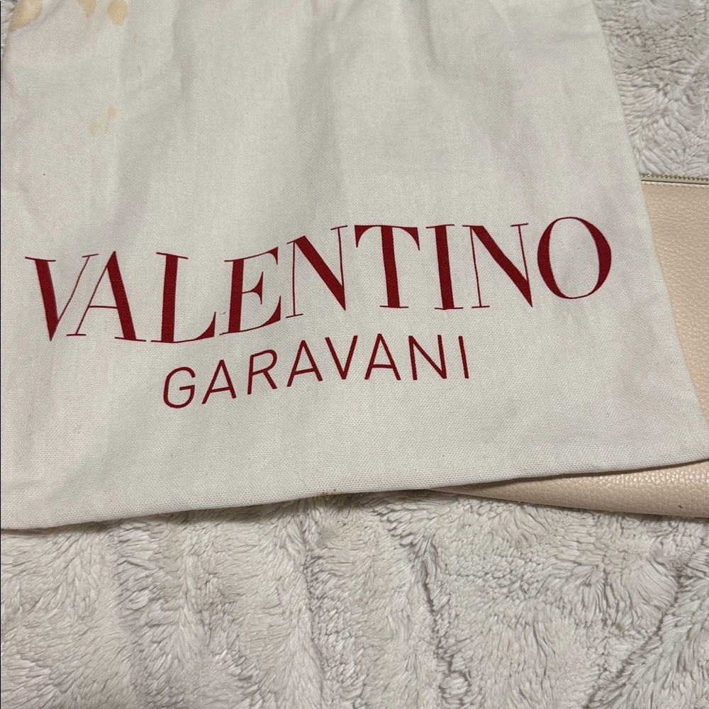 Valentino Garavani Rockstud Wristlet –Ivory Leather w/ Gold Studs +Dust Bag - Picture 7 of 7